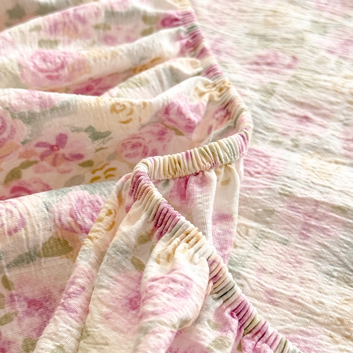 91家纺网 家纺一手货源 找家纺 九诺家纺 2026春夏新款丝柔棉小清新单床笠床罩保护套床笠单件床笠三件套 蔷薇语