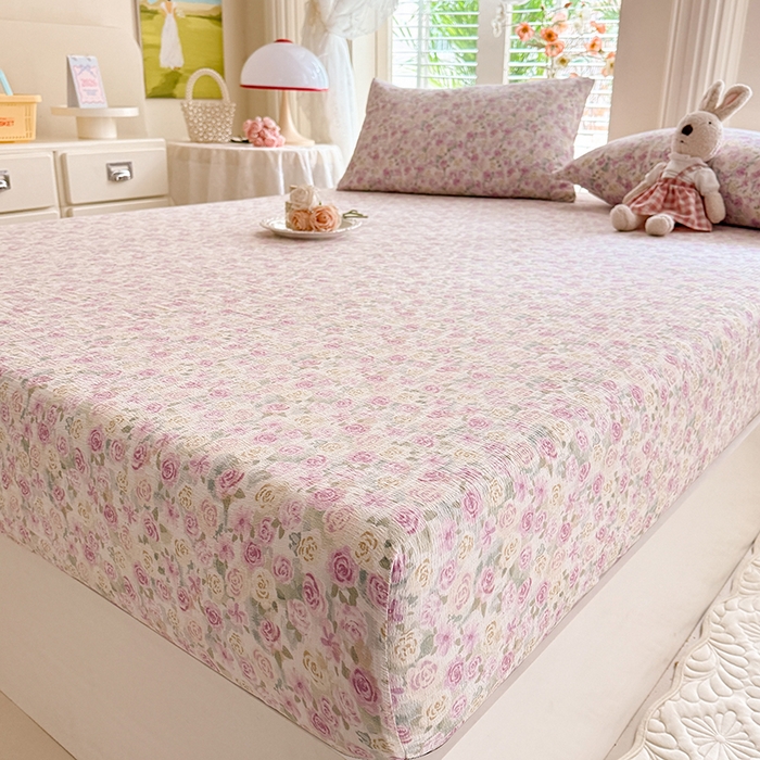 91家纺网 家纺一手货源 找家纺 九诺家纺 2026春夏新款丝柔棉小清新单床笠床罩保护套床笠单件床笠三件套 蔷薇语