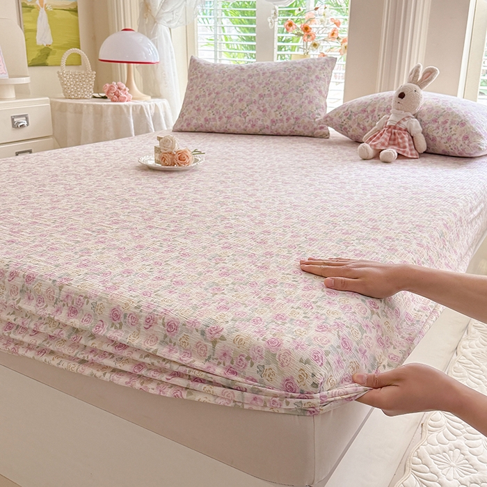 91家纺网 家纺一手货源 找家纺 九诺家纺 2026春夏新款丝柔棉小清新单床笠床罩保护套床笠单件床笠三件套 蔷薇语