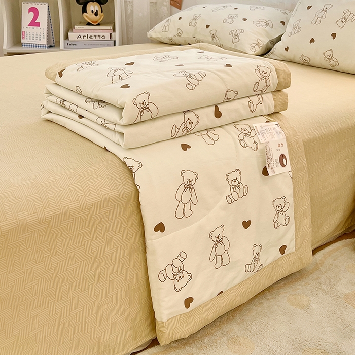 91家纺网 家纺一手货源 找家纺 VIP被业 2026新款新疆棉里外棉全棉空调被夏被夏凉被四件套 爱心熊