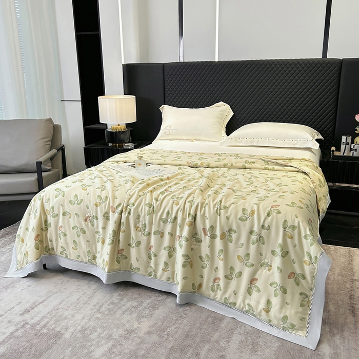 91家纺网 家纺一手货源 找家纺 薇玛仕 2026新款茶小纤60S长绒棉印花镂空款蚕丝夏凉被空调被 轻奢小叶-咖