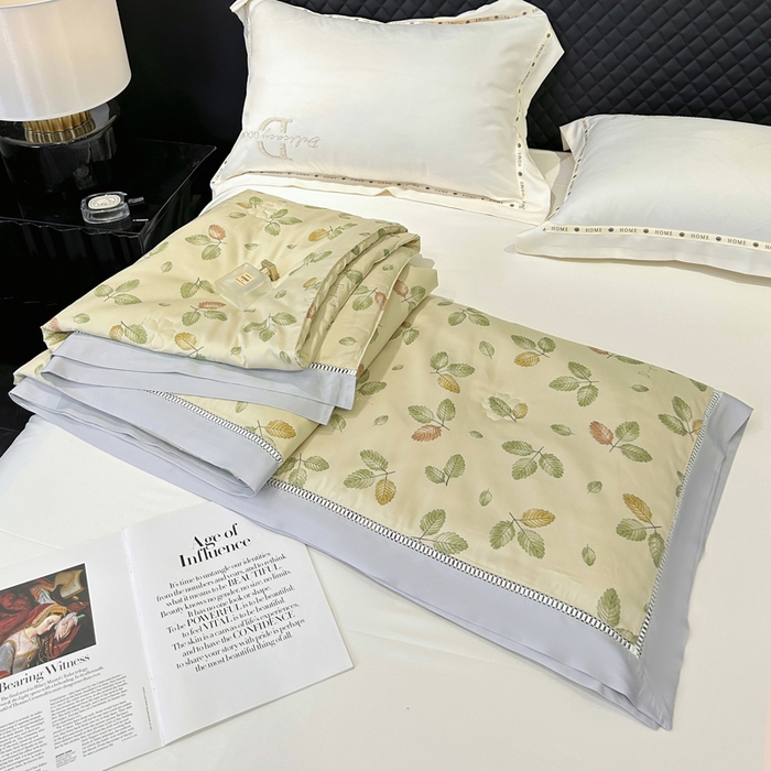 91家纺网 家纺一手货源 找家纺 薇玛仕 2026新款茶小纤60S长绒棉印花镂空款蚕丝夏凉被空调被 轻奢小叶-咖