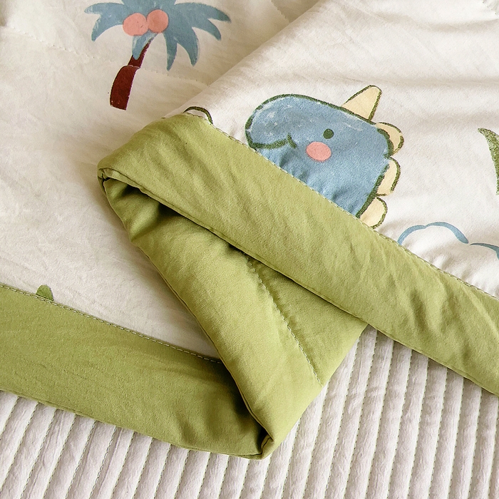 91家纺网 家纺一手货源 找家纺 吉咪兔家纺 2024年新款水洗棉儿童夏凉被婴儿空调被宝宝幼儿园专用大豆芯夏季薄款小被子 恐龙世界