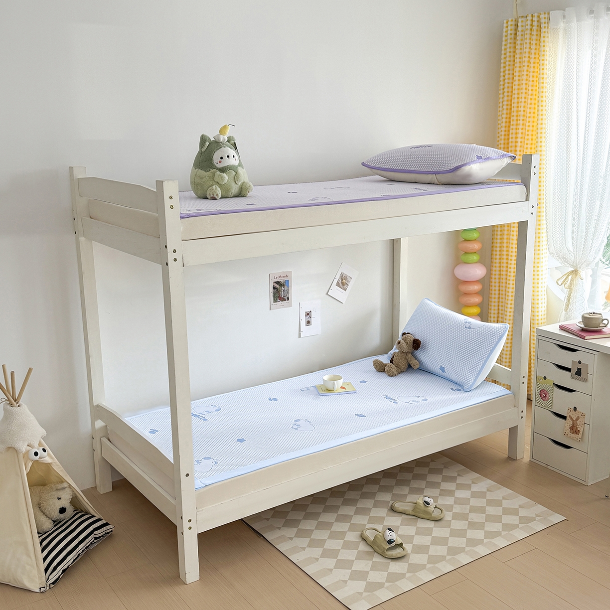 91家纺网 家纺一手货源 找家纺 奇丝雅 2026新款夏季A类冰豆豆凉席冰丝凉席家用冰丝席可机洗水洗单人学生宿舍上下铺寝室 卡皮巴拉-蓝