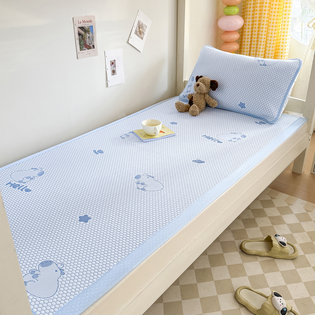 91家纺网 家纺一手货源 找家纺 奇丝雅 2026新款夏季A类冰豆豆凉席冰丝凉席家用冰丝席可机洗水洗单人学生宿舍上下铺寝室 卡皮巴拉-蓝