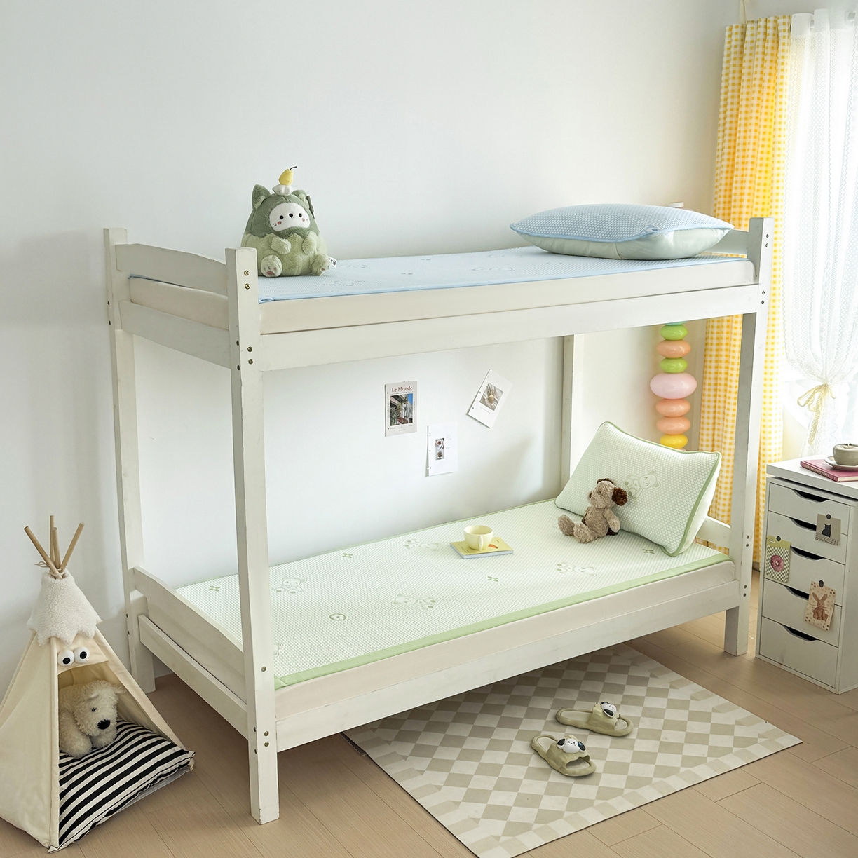 91家纺网 家纺一手货源 找家纺 奇丝雅 2026新款夏季A类冰豆豆凉席冰丝凉席家用冰丝席可机洗水洗单人学生宿舍上下铺寝室 抱抱熊-绿