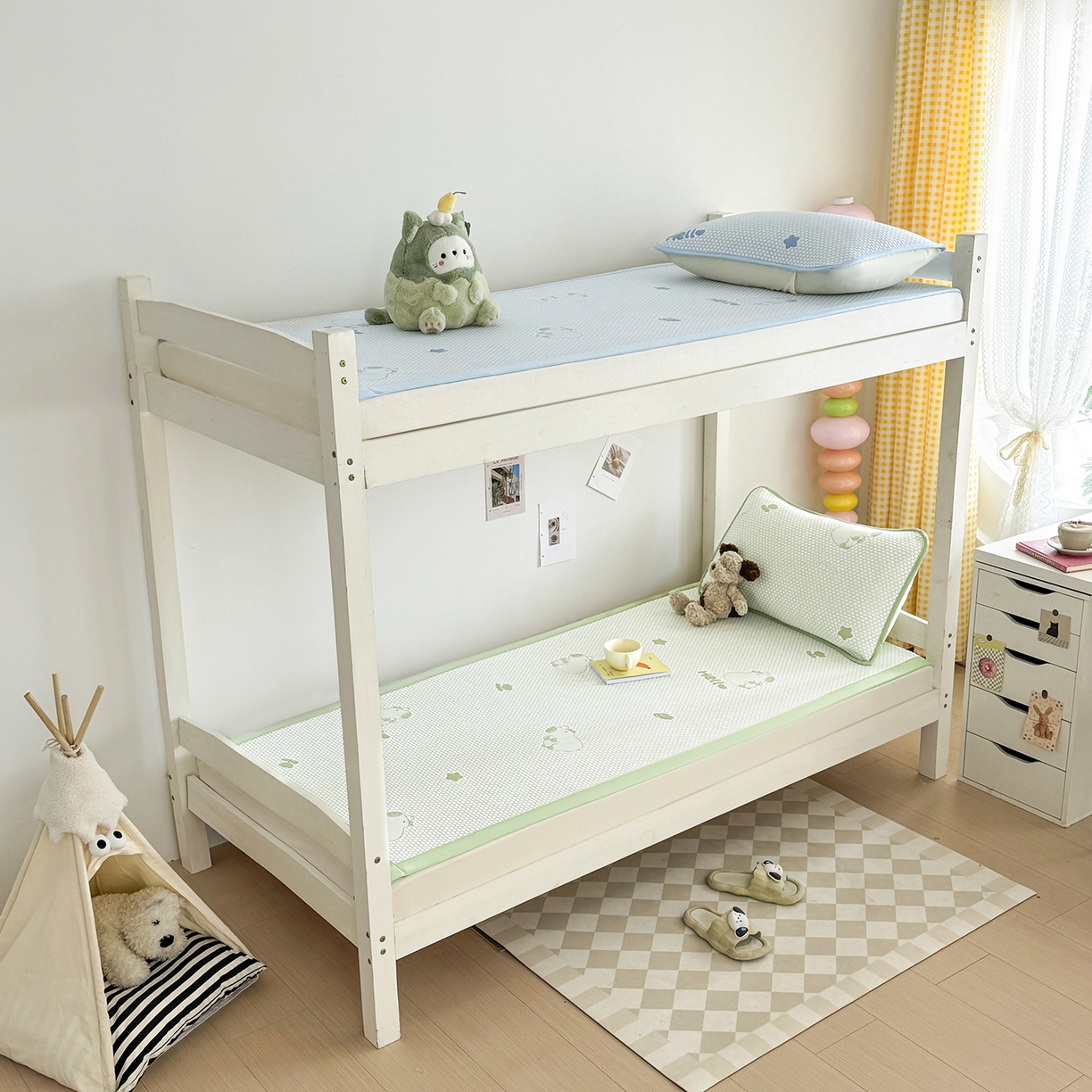 91家纺网 家纺一手货源 找家纺 奇丝雅 2026新款夏季A类冰豆豆凉席冰丝凉席家用冰丝席可机洗水洗单人学生宿舍上下铺寝室 卡皮巴拉-绿