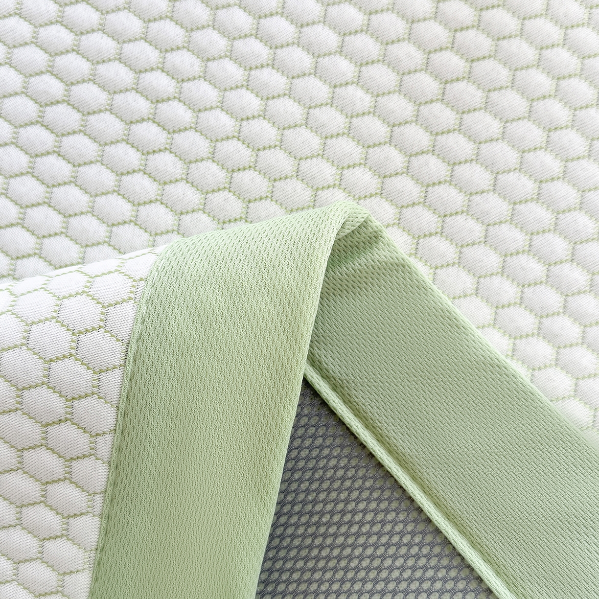 91家纺网 家纺一手货源 找家纺 奇丝雅 2026新款夏季A类冰豆豆凉席冰丝凉席家用冰丝席可机洗水洗单人学生宿舍上下铺寝室 小冰熊-绿