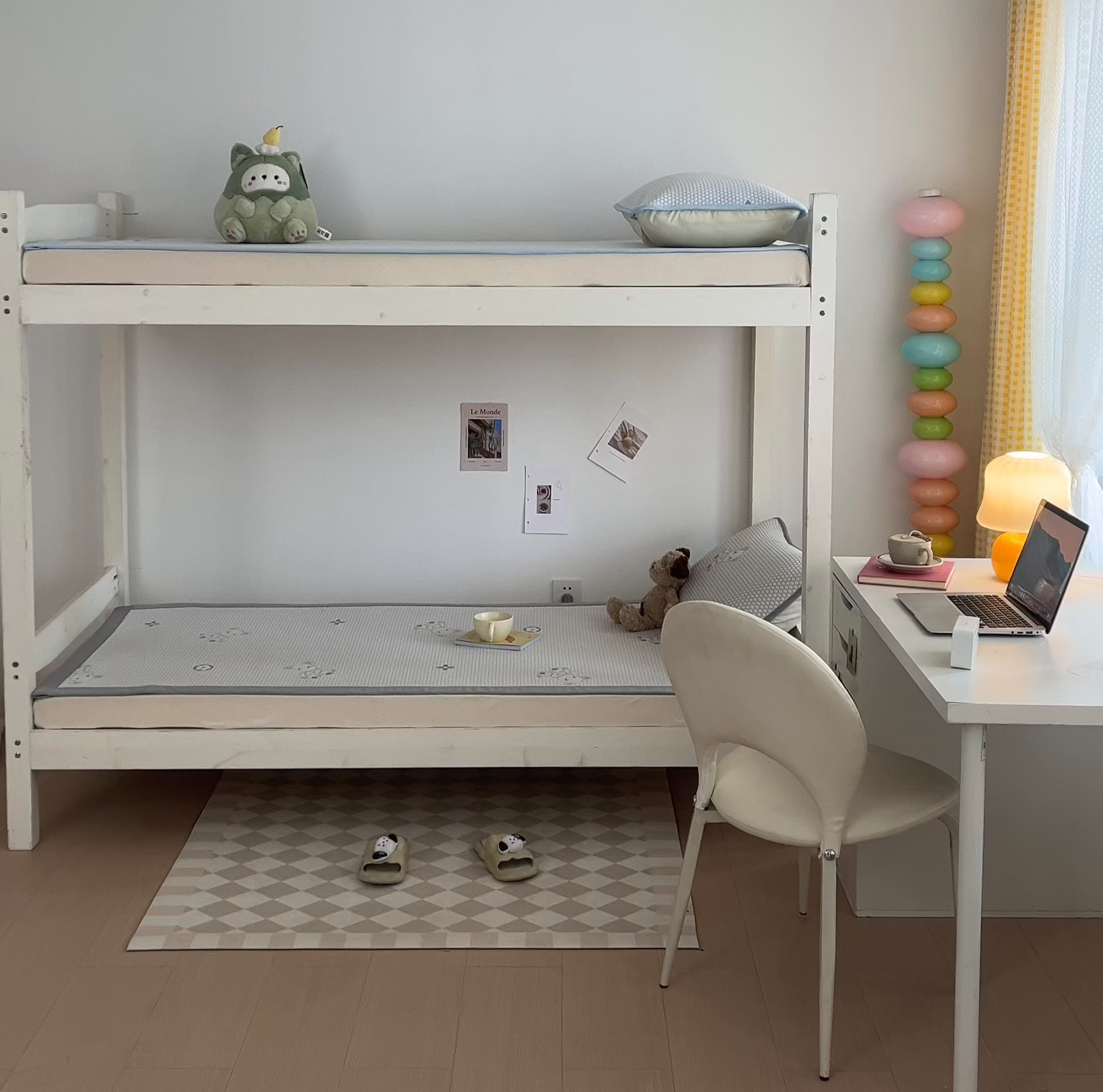 91家纺网 家纺一手货源 找家纺 奇丝雅 2026新款夏季A类冰豆豆凉席冰丝凉席家用冰丝席可机洗水洗单人学生宿舍上下铺寝室 抱抱熊-灰