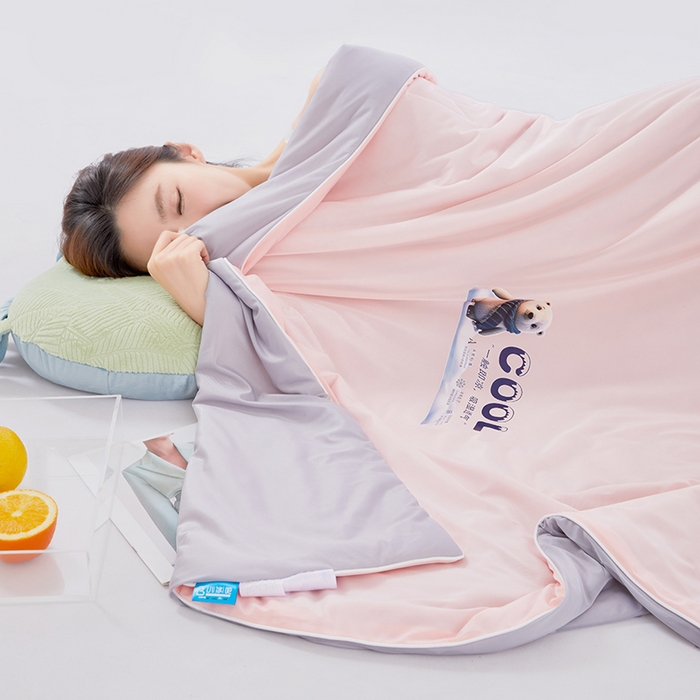 91家纺网 家纺一手货源 找家纺 VIP被业 2026新款西瓜凉感丝夏被夏凉被空调被 浅藕粉