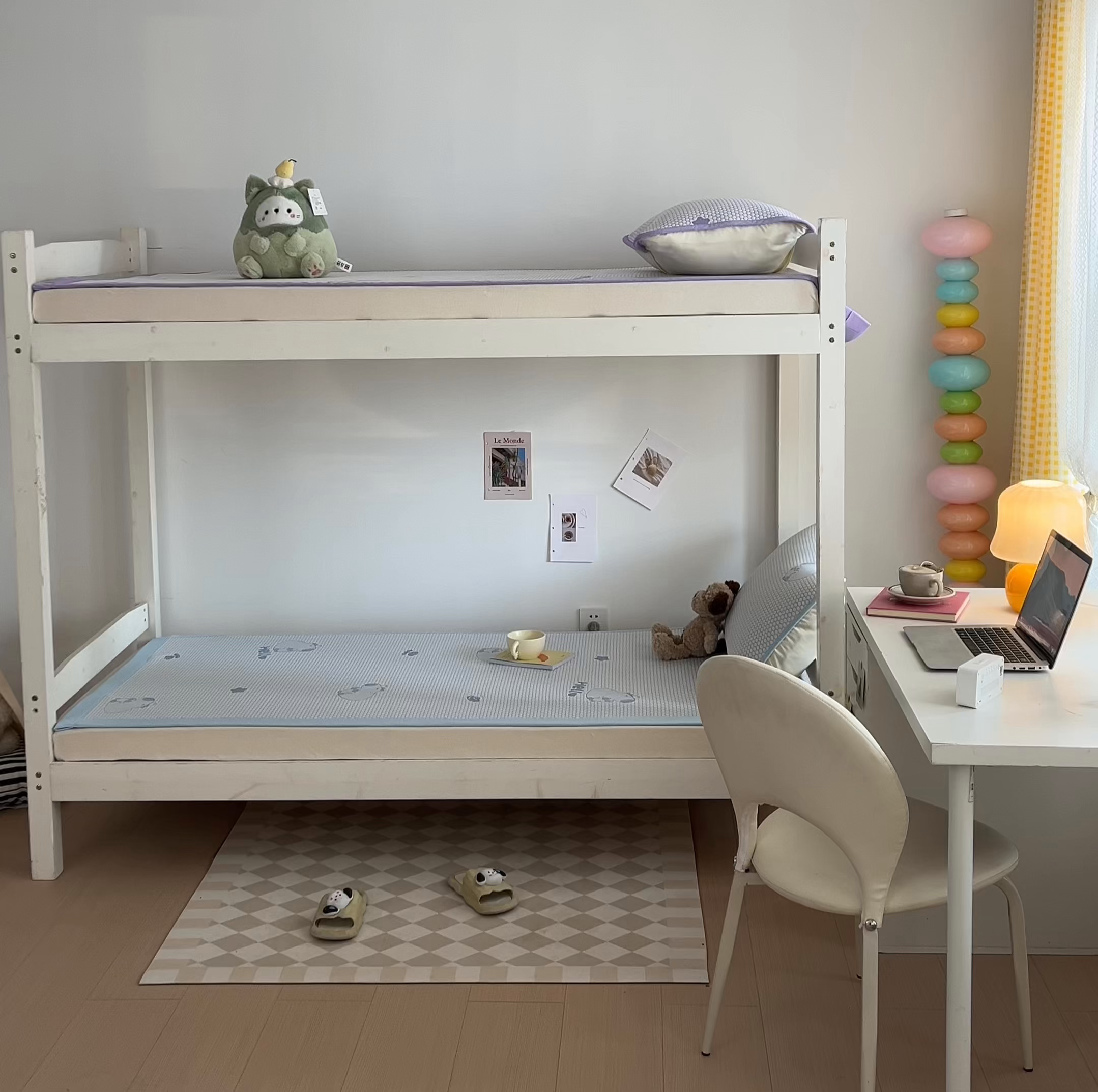 91家纺网 家纺一手货源 找家纺 奇丝雅 2026新款夏季A类冰豆豆凉席冰丝凉席家用冰丝席可机洗水洗单人学生宿舍上下铺寝室 卡皮巴拉-蓝