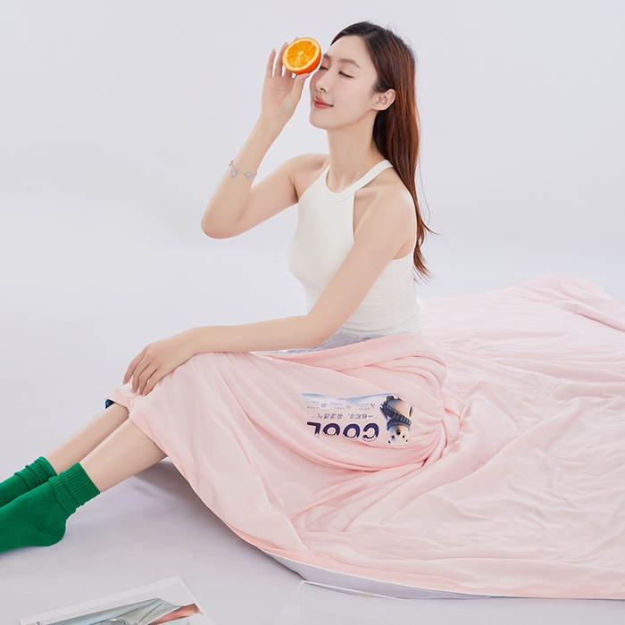 91家纺网 家纺一手货源 找家纺 VIP被业 2026新款西瓜凉感丝夏被夏凉被空调被 浅藕粉