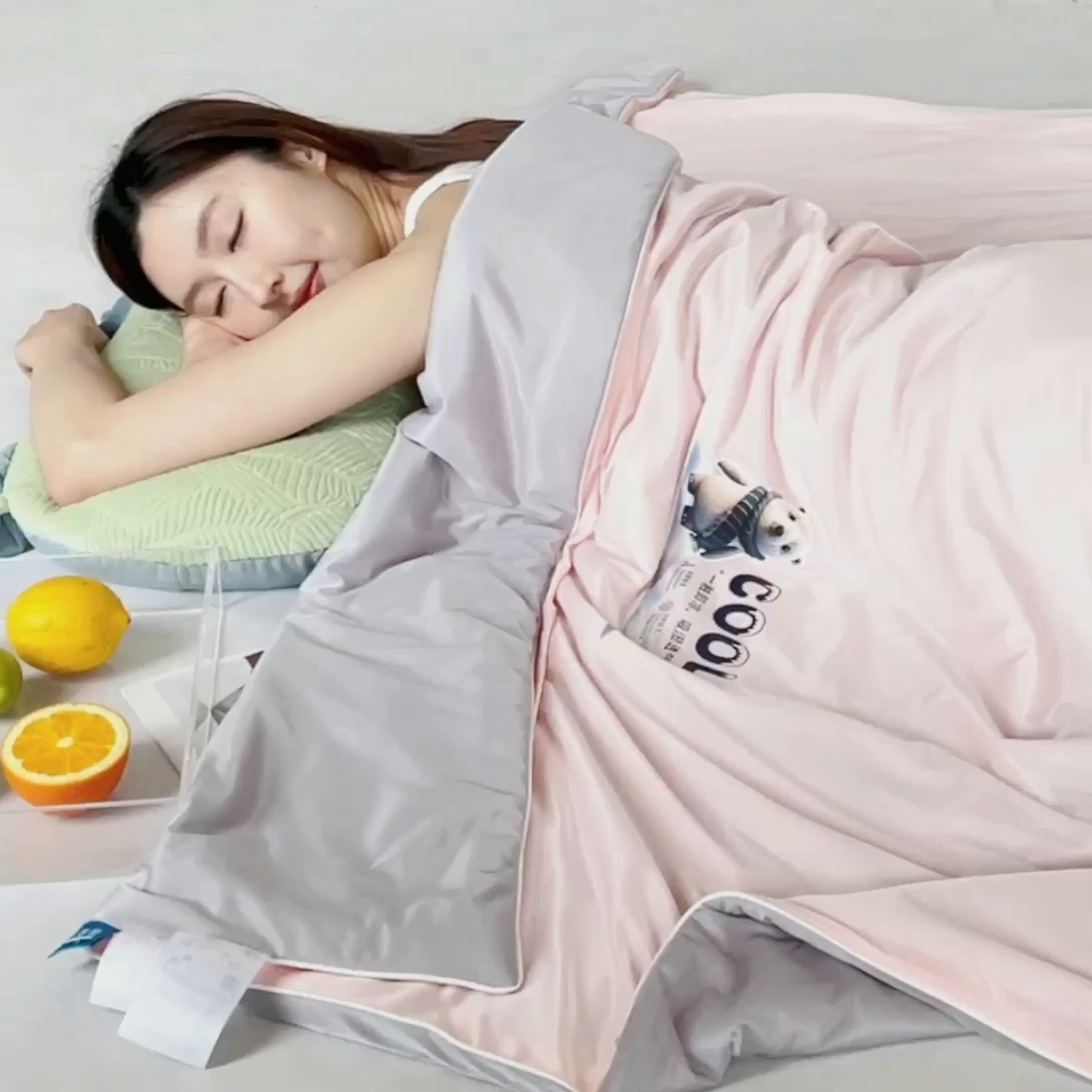 91家纺网 家纺一手货源 找家纺 VIP被业 2026新款西瓜凉感丝夏被夏凉被空调被 浅藕粉