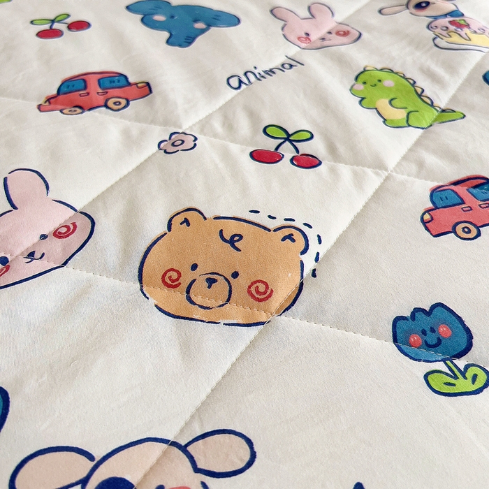 91家纺网 家纺一手货源 找家纺 吉咪兔家纺 2024年新款水洗棉儿童夏凉被婴儿空调被宝宝幼儿园专用大豆芯夏季薄款小被子 动物聚会