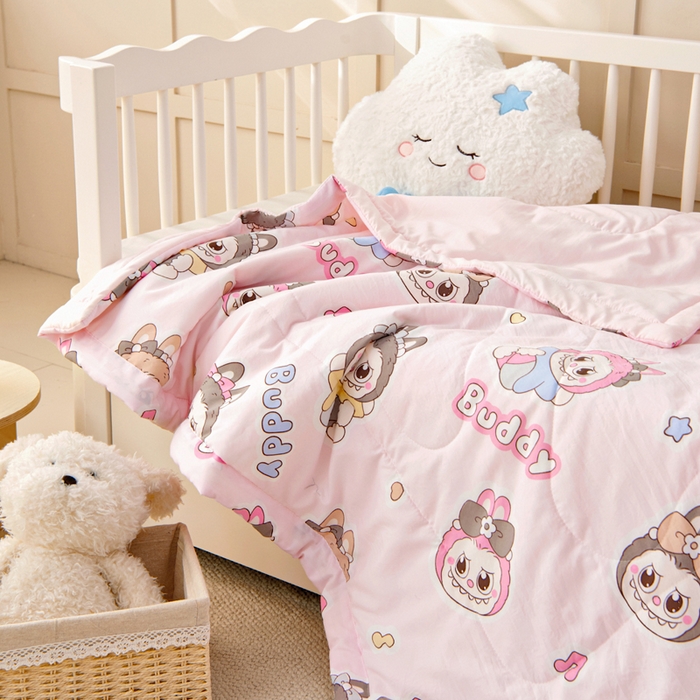 91家纺网 家纺一手货源 找家纺 吉咪兔家纺 2024年新款水洗棉儿童夏凉被婴儿空调被宝宝幼儿园专用大豆芯夏季薄款小被子 梦幻精灵-粉