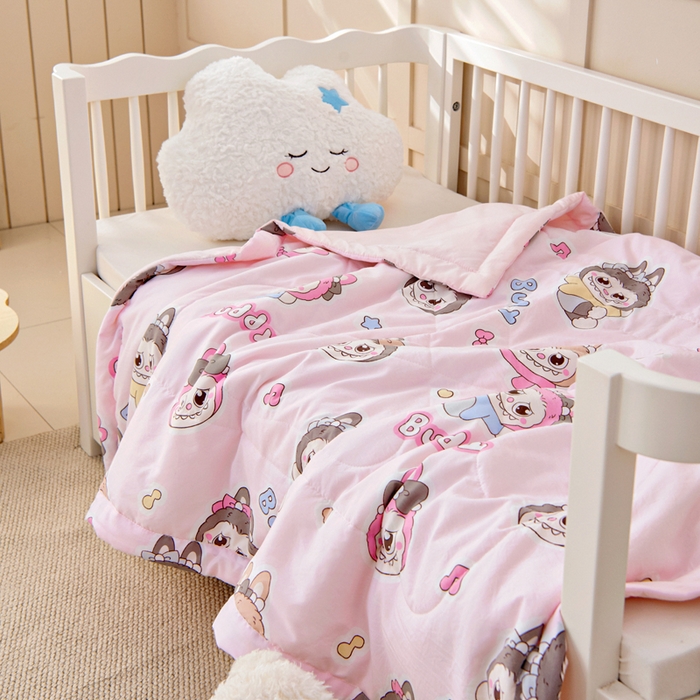 91家纺网 家纺一手货源 找家纺 吉咪兔家纺 2024年新款水洗棉儿童夏凉被婴儿空调被宝宝幼儿园专用大豆芯夏季薄款小被子 梦幻精灵-粉