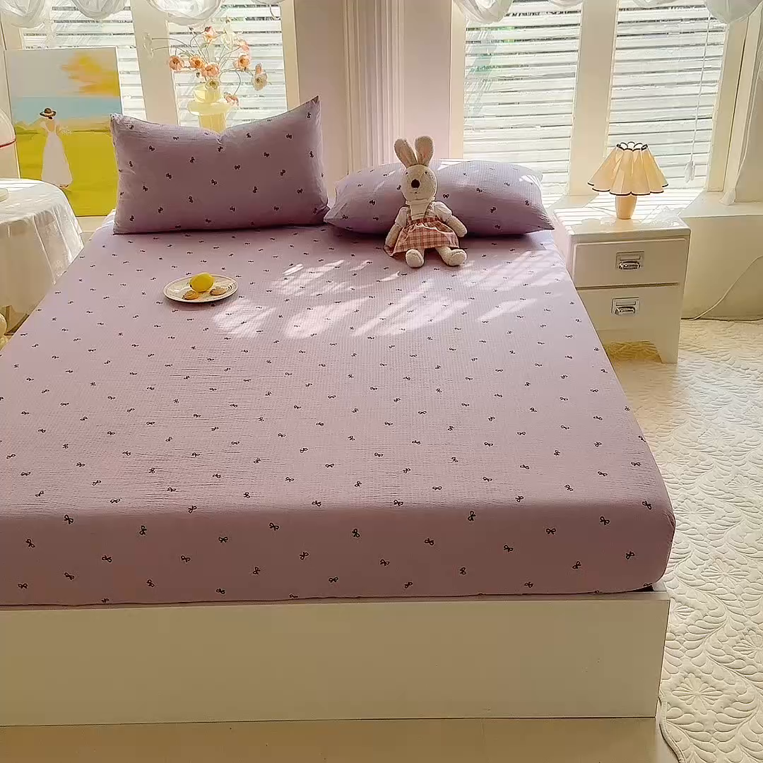 91家纺网 家纺一手货源 找家纺 九诺家纺 2026春夏新款丝柔棉小清新单床笠床罩保护套床笠单件床笠三件套 浪漫心动