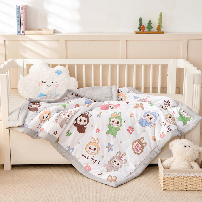 91家纺网 家纺一手货源 找家纺 吉咪兔家纺 2024年新款水洗棉儿童夏凉被婴儿空调被宝宝幼儿园专用大豆芯夏季薄款小被子 梦幻精灵-灰