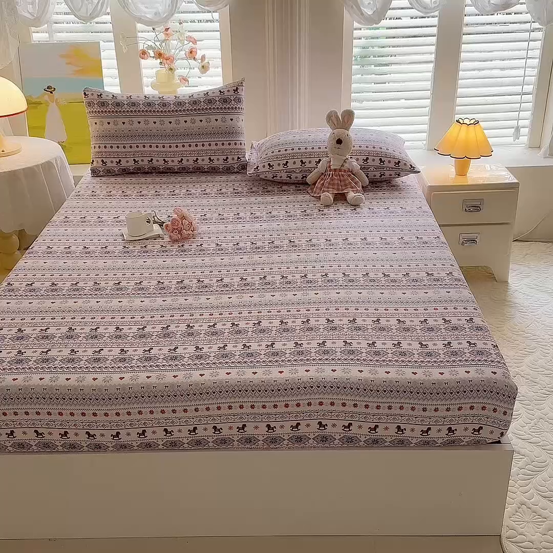 91家纺网 家纺一手货源 找家纺 九诺家纺 2026春夏新款丝柔棉小清新单床笠床罩保护套床笠单件床笠三件套 马上有福