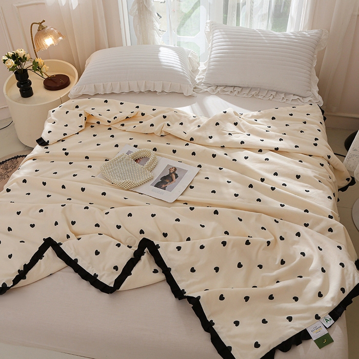 91家纺网 家纺一手货源 找家纺 （总）薇玛仕 2026新款韩版宽边水洗棉大豆夏被赫本风亲肤柔软夏季薄被子