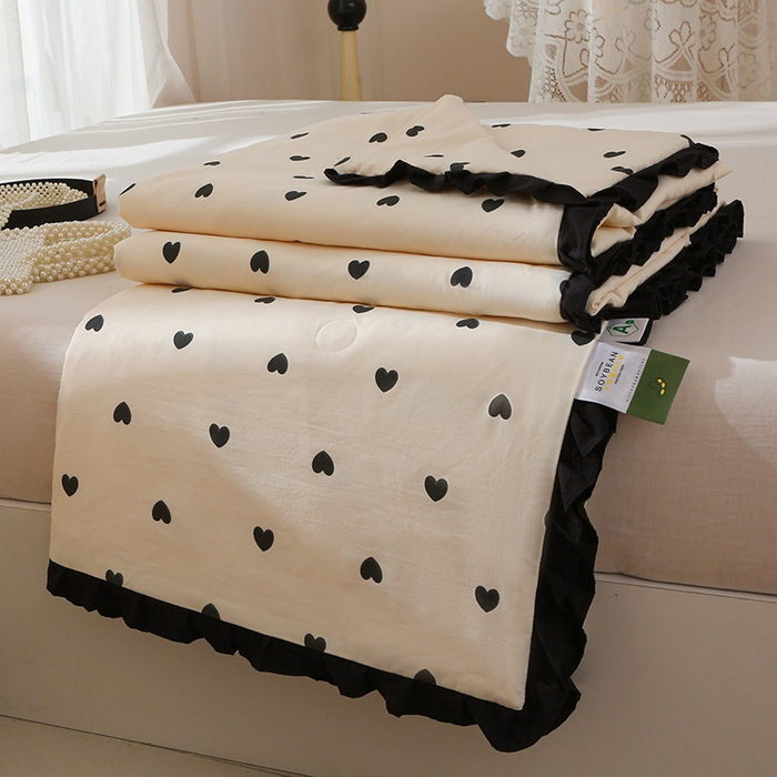 91家纺网 家纺一手货源 找家纺 （总）薇玛仕 2026新款韩版宽边水洗棉大豆夏被赫本风亲肤柔软夏季薄被子