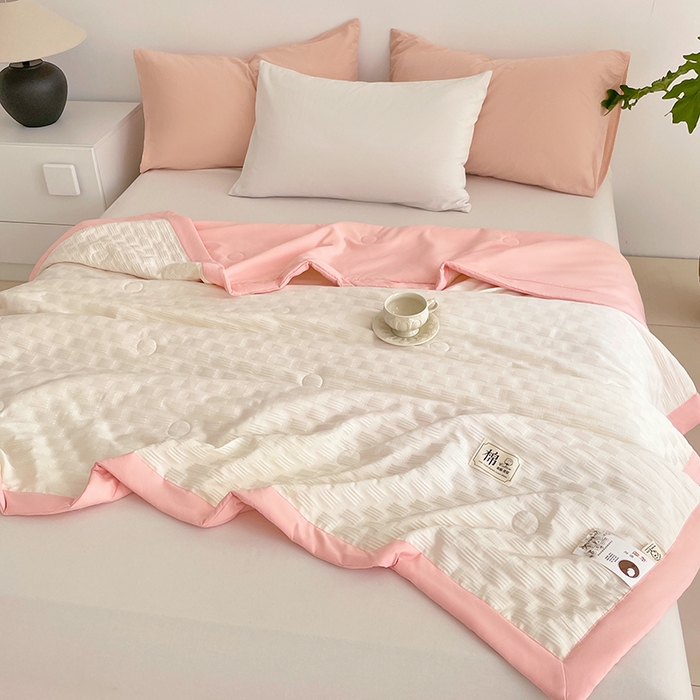 91家纺网 家纺一手货源 找家纺 VIP被业 2026新款A类无印风格棉花夏被夏凉被水洗棉针织棉凉感空调被 冰莓粉