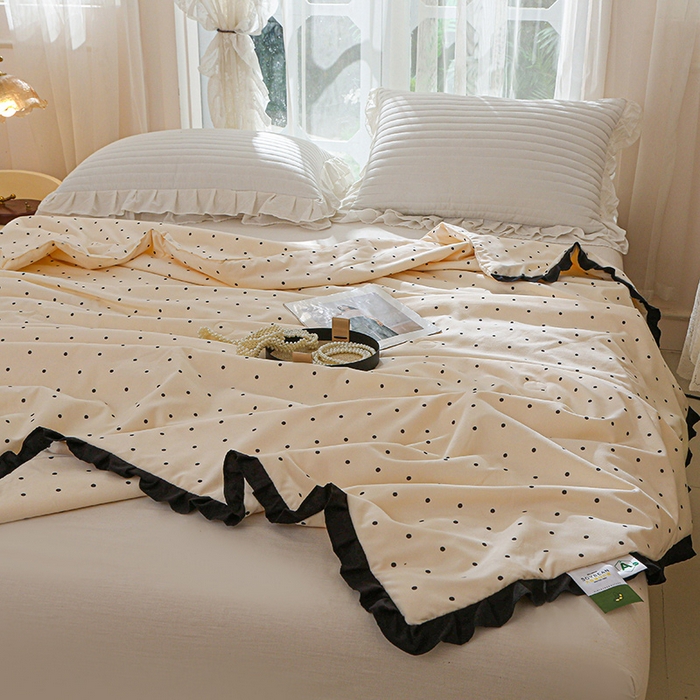 91家纺网 家纺一手货源 找家纺 薇玛仕 2026新款韩版宽边水洗棉大豆夏被赫本风亲肤柔软夏季薄被子 赫本-波点