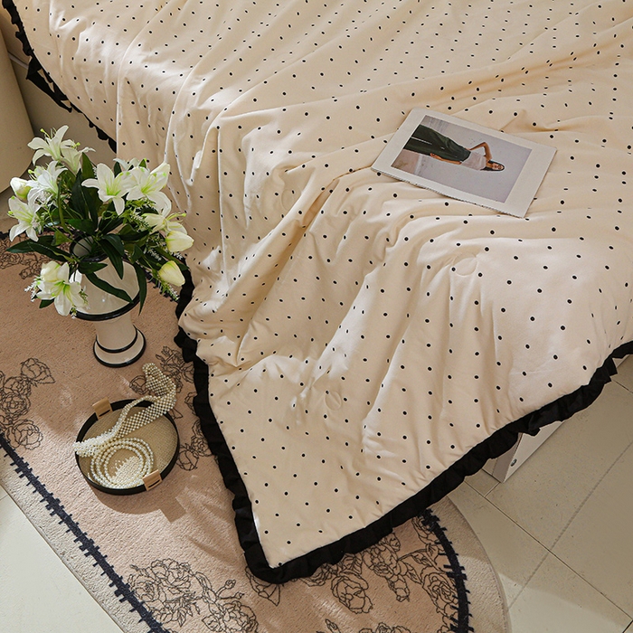 91家纺网 家纺一手货源 找家纺 薇玛仕 2026新款韩版宽边水洗棉大豆夏被赫本风亲肤柔软夏季薄被子 赫本-波点