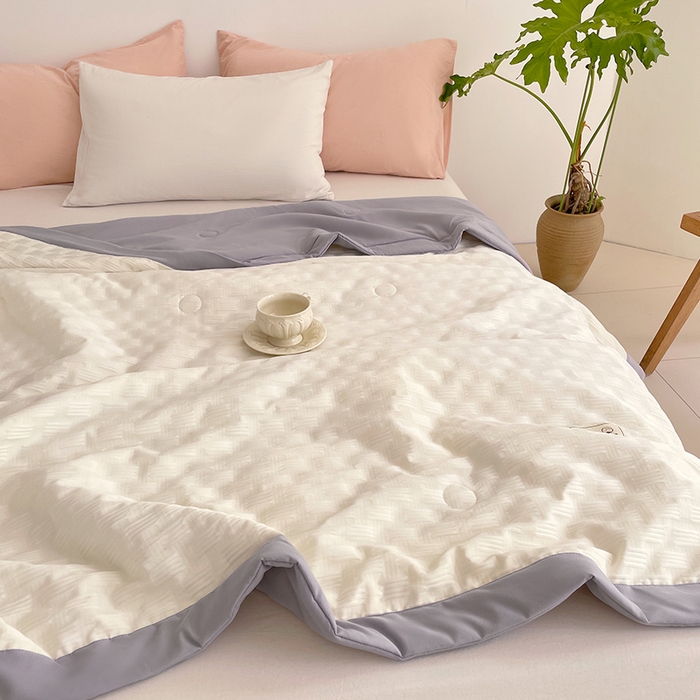 91家纺网 家纺一手货源 找家纺 VIP被业 2026新款A类无印风格棉花夏被夏凉被水洗棉针织棉凉感空调被 慕斯灰