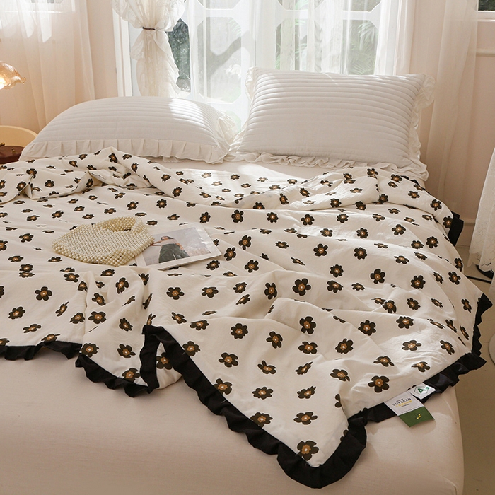 91家纺网 家纺一手货源 找家纺 薇玛仕 2026新款韩版宽边水洗棉大豆夏被赫本风亲肤柔软夏季薄被子 赫本-南薇