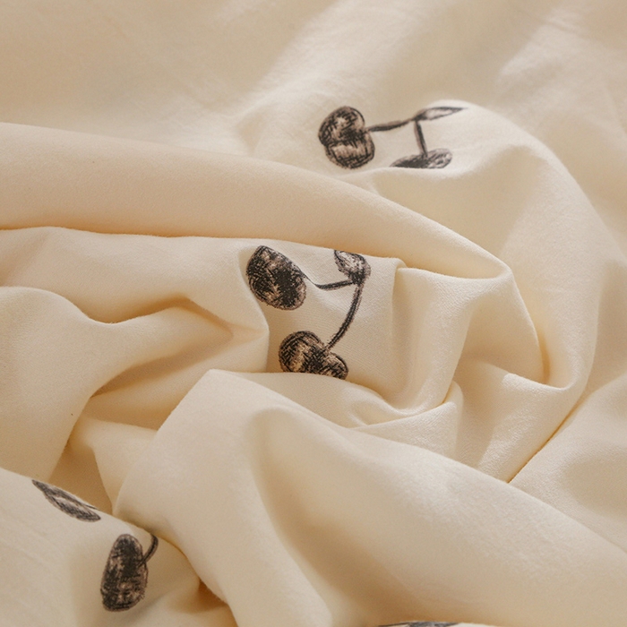 91家纺网 家纺一手货源 找家纺 薇玛仕 2026新款韩版宽边水洗棉大豆夏被赫本风亲肤柔软夏季薄被子 赫本-小樱桃