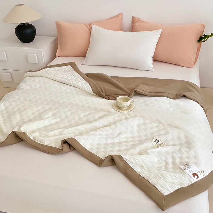 91家纺网 家纺一手货源 找家纺 VIP被业 2026新款A类无印风格棉花夏被夏凉被水洗棉针织棉凉感空调被 松露咖