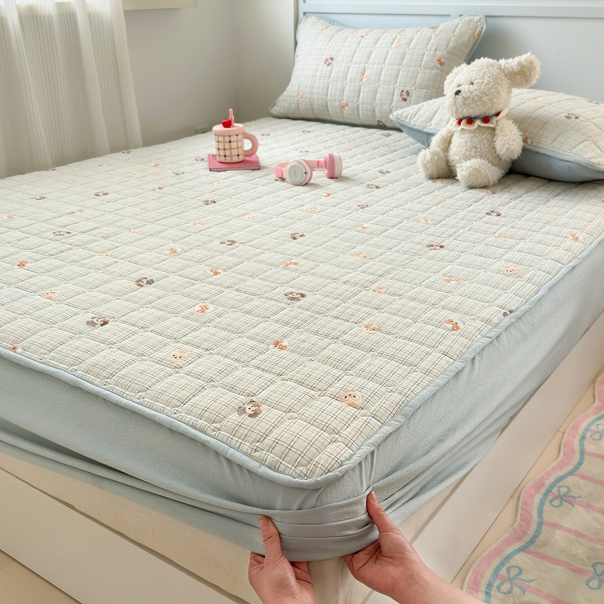 91家纺网 家纺一手货源 找家纺 丽美人家纺 2026新款双层皱皱纱大豆夹棉床笠单床笠床笠单件 JM格仔萌宠