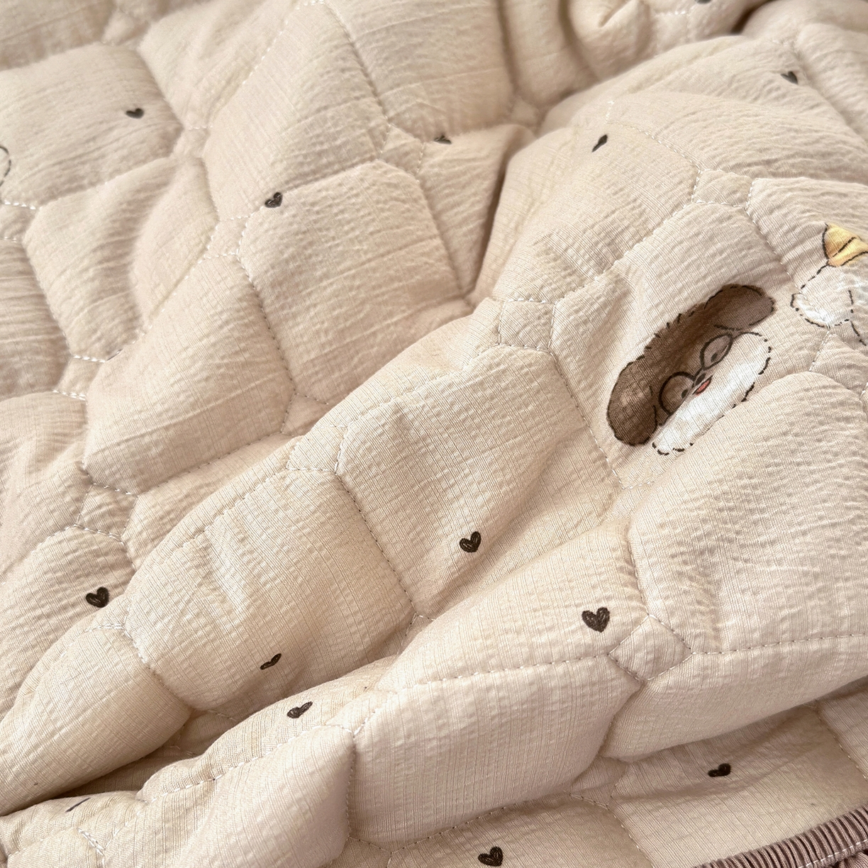 91家纺网 家纺一手货源 找家纺 丽美人家纺 2026新款双层皱皱纱大豆夹棉床笠单床笠床笠单件 JM可爱小狗