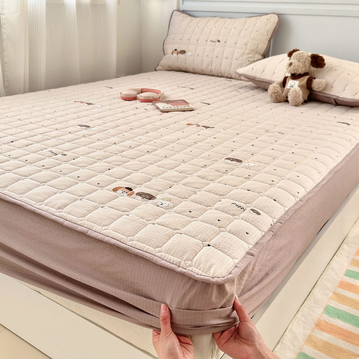 91家纺网 家纺一手货源 找家纺 丽美人家纺 2026新款双层皱皱纱大豆夹棉床笠单床笠床笠单件 JM可爱小狗