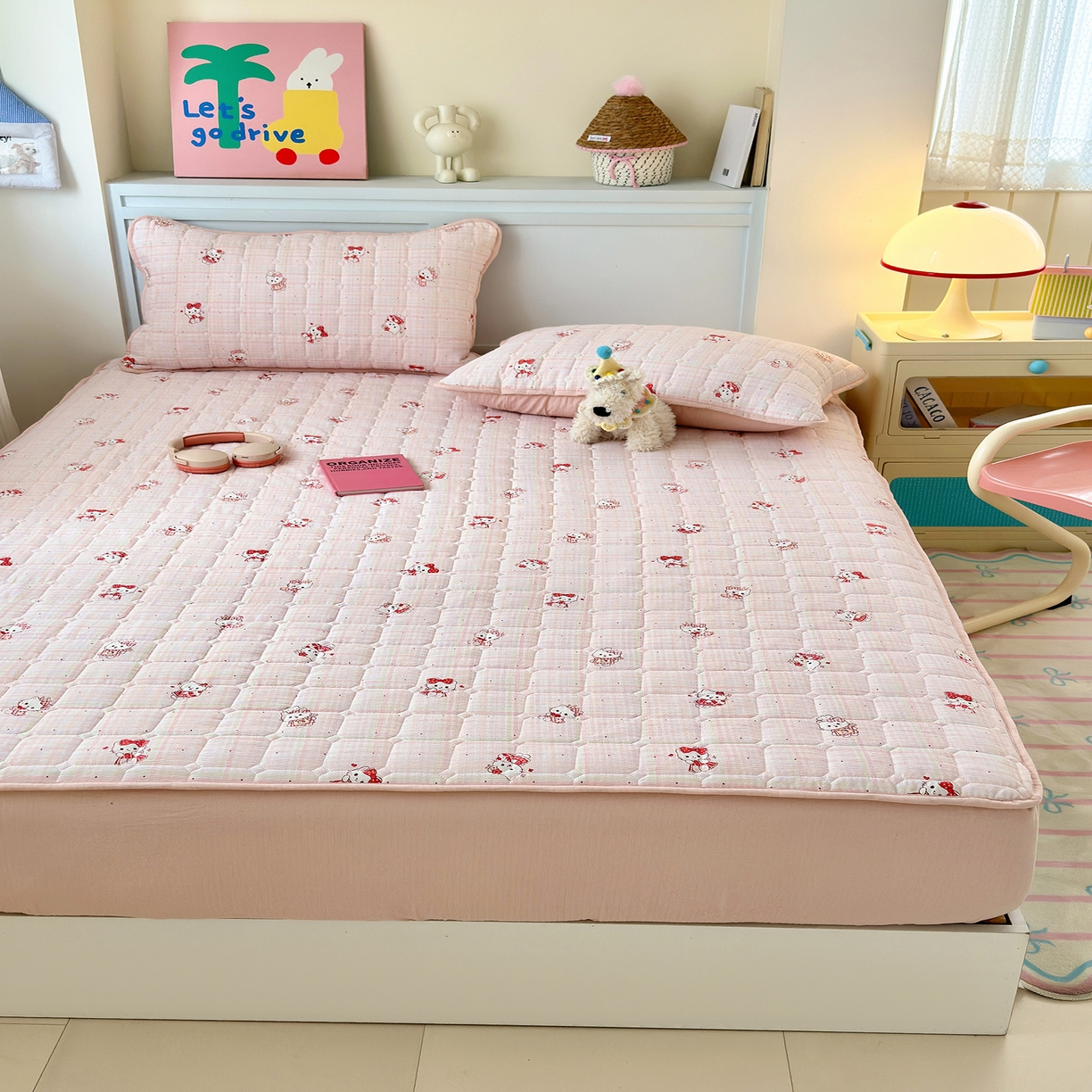 91家纺网 家纺一手货源 找家纺 丽美人家纺 2026新款双层皱皱纱大豆夹棉床笠单床笠床笠单件 JM粉格猫咪