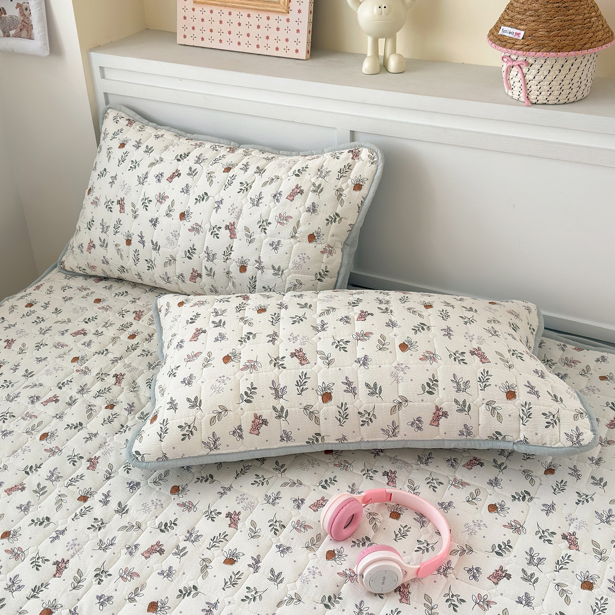 91家纺网 家纺一手货源 找家纺 丽美人家纺 2026新款双层皱皱纱大豆夹棉床笠单床笠床笠单件 JM紫雾叶兔