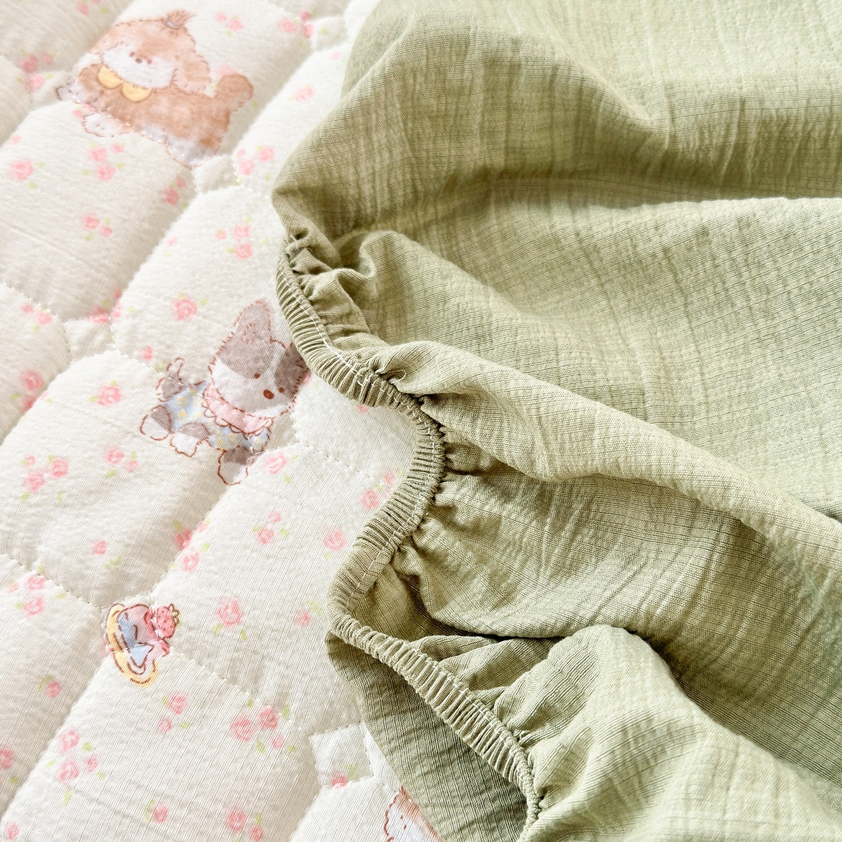 91家纺网 家纺一手货源 找家纺 丽美人家纺 2026新款双层皱皱纱大豆夹棉床笠单床笠床笠单件 JM贝拉