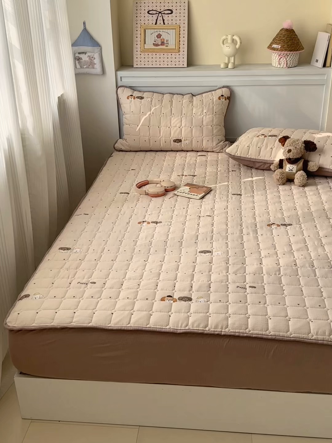 91家纺网 家纺一手货源 找家纺 丽美人家纺 2026新款双层皱皱纱大豆夹棉床笠单床笠床笠单件 JM可爱小狗