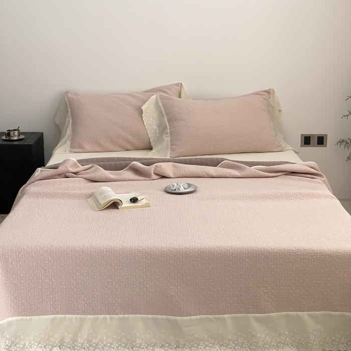 91家纺网 家纺一手货源 找家纺 麻依 2026新款全棉纯棉纱布床盖三件套四季款 慕白-粉