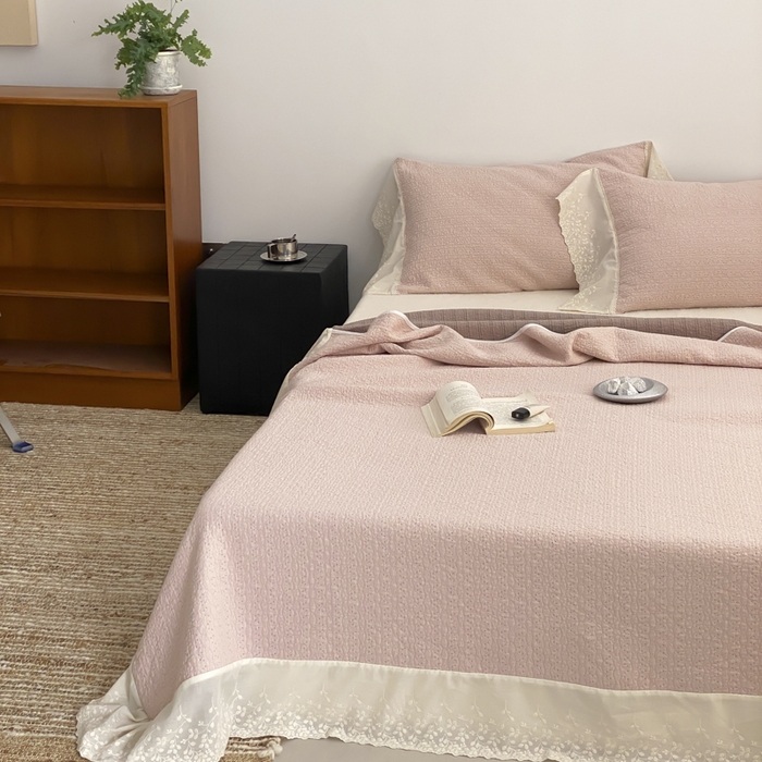 91家纺网 家纺一手货源 找家纺 麻依 2026新款全棉纯棉纱布床盖三件套四季款 慕白-粉