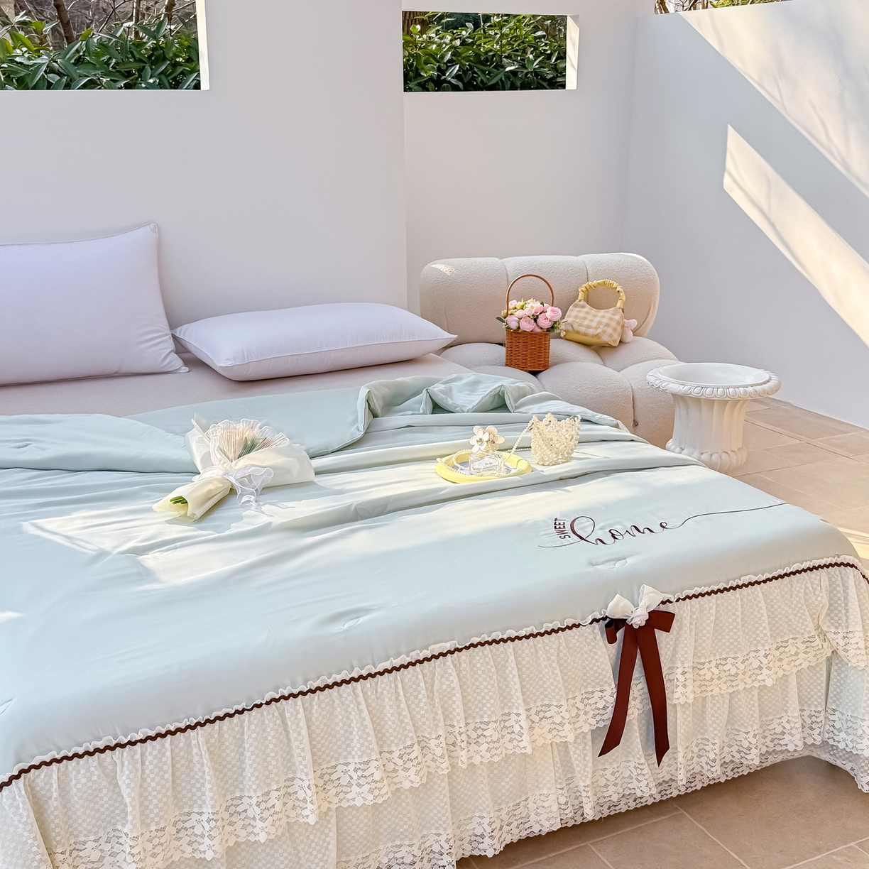 91家纺网 家纺一手货源 找家纺 优姿家纺 2026新款热款法式田园风花边天丝绣花夏被被子被芯 天兰