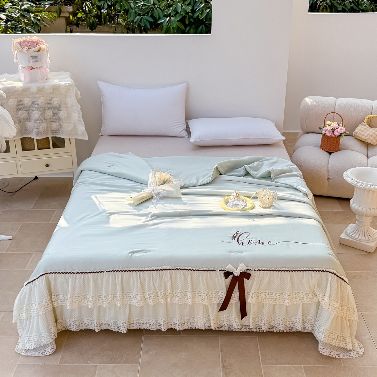 91家纺网 家纺一手货源 找家纺 优姿家纺 2026新款热款法式田园风花边天丝绣花夏被被子被芯 天兰