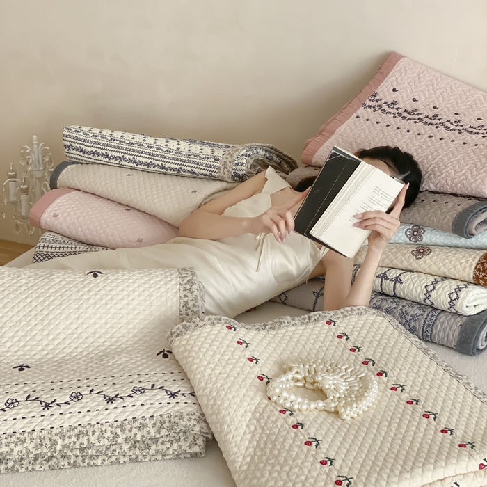 91家纺网 家纺一手货源 找家纺 （总）麻依 2026新款韩国重工全棉纱布床盖床盖三件套