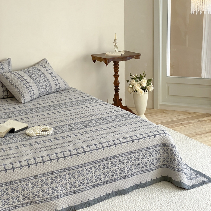 91家纺网 家纺一手货源 找家纺 麻依 2026新款韩国重工全棉纱布床盖床盖三件套 晴岚-灰咖