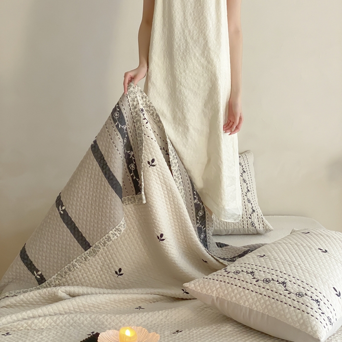 91家纺网 家纺一手货源 找家纺 麻依 2026新款韩国重工全棉纱布床盖床盖三件套 三叶草