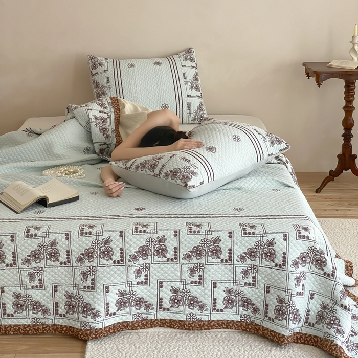 91家纺网 家纺一手货源 找家纺 麻依 2026新款韩国重工全棉纱布床盖床盖三件套 祈福-水蓝