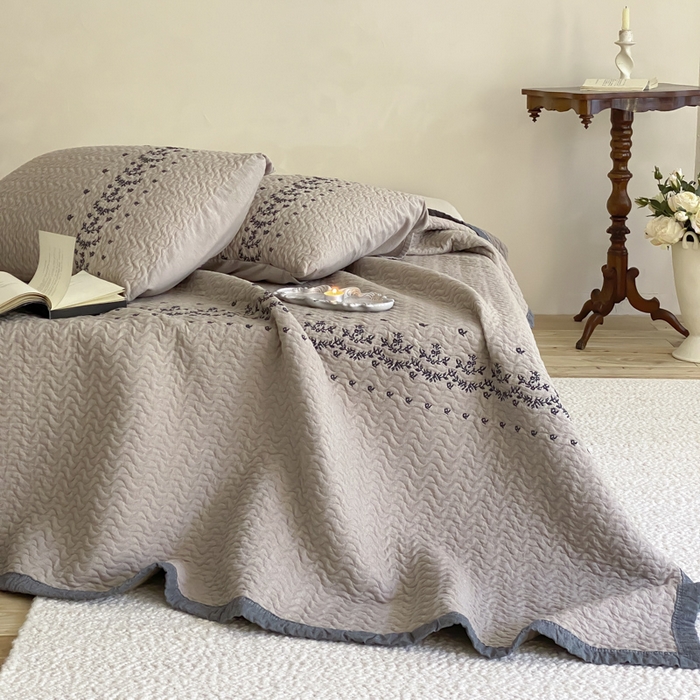 91家纺网 家纺一手货源 找家纺 麻依 2026新款韩国重工全棉纱布床盖床盖三件套 烟雨-灰咖