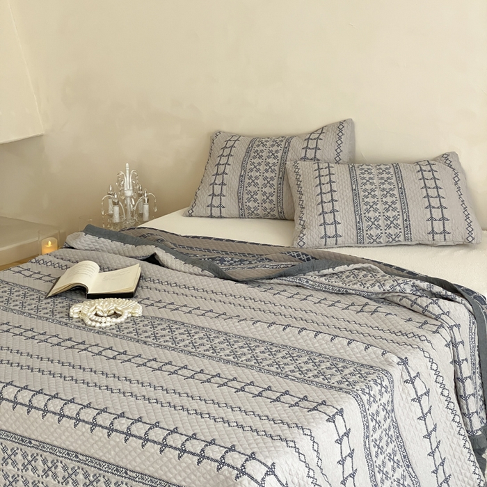 91家纺网 家纺一手货源 找家纺 麻依 2026新款韩国重工全棉纱布床盖床盖三件套 晴岚-灰咖