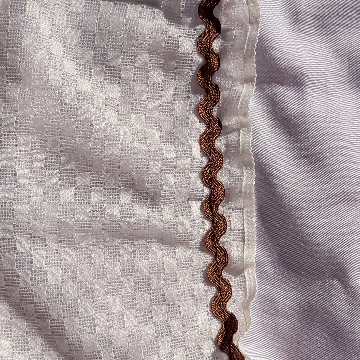 91家纺网 家纺一手货源 找家纺 优姿家纺 2026新款热款法式田园风花边天丝绣花夏被被子被芯 紫色